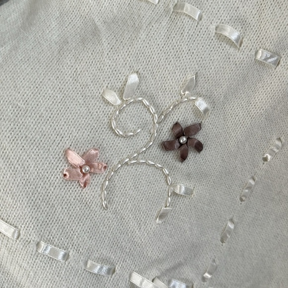 NWT Vintage Embellished White Sweater - Picture 7 of 10